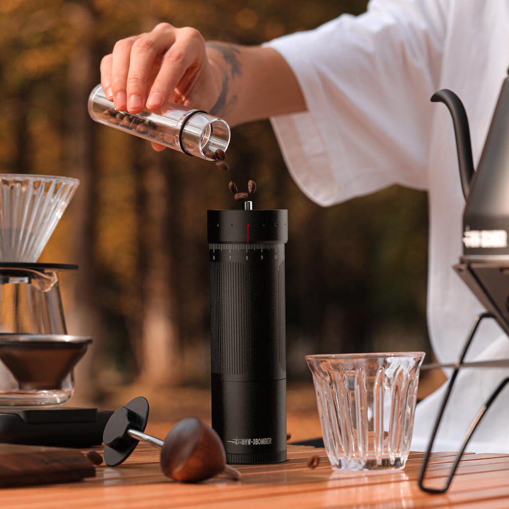 Manual Coffee Grinder with Titanium Coated Conical Burr O548135