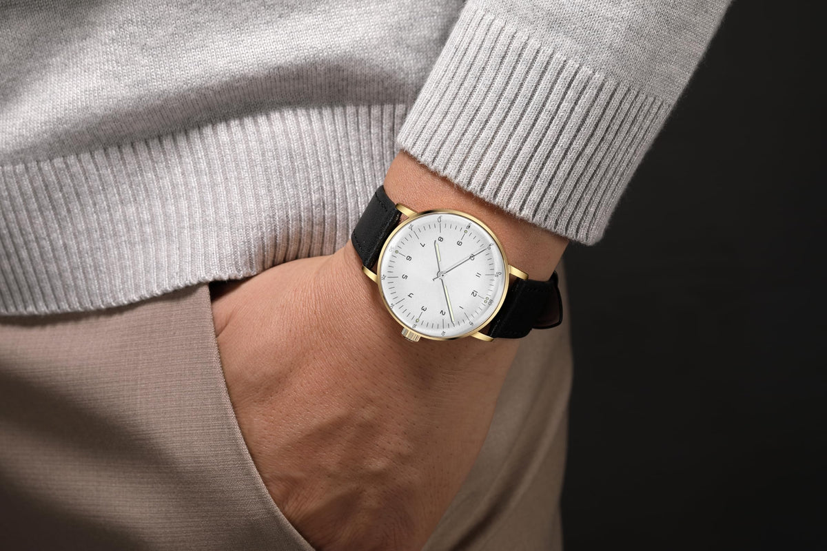 Vintage Mechanical Watch with Domed Glass and 40mm Case J742